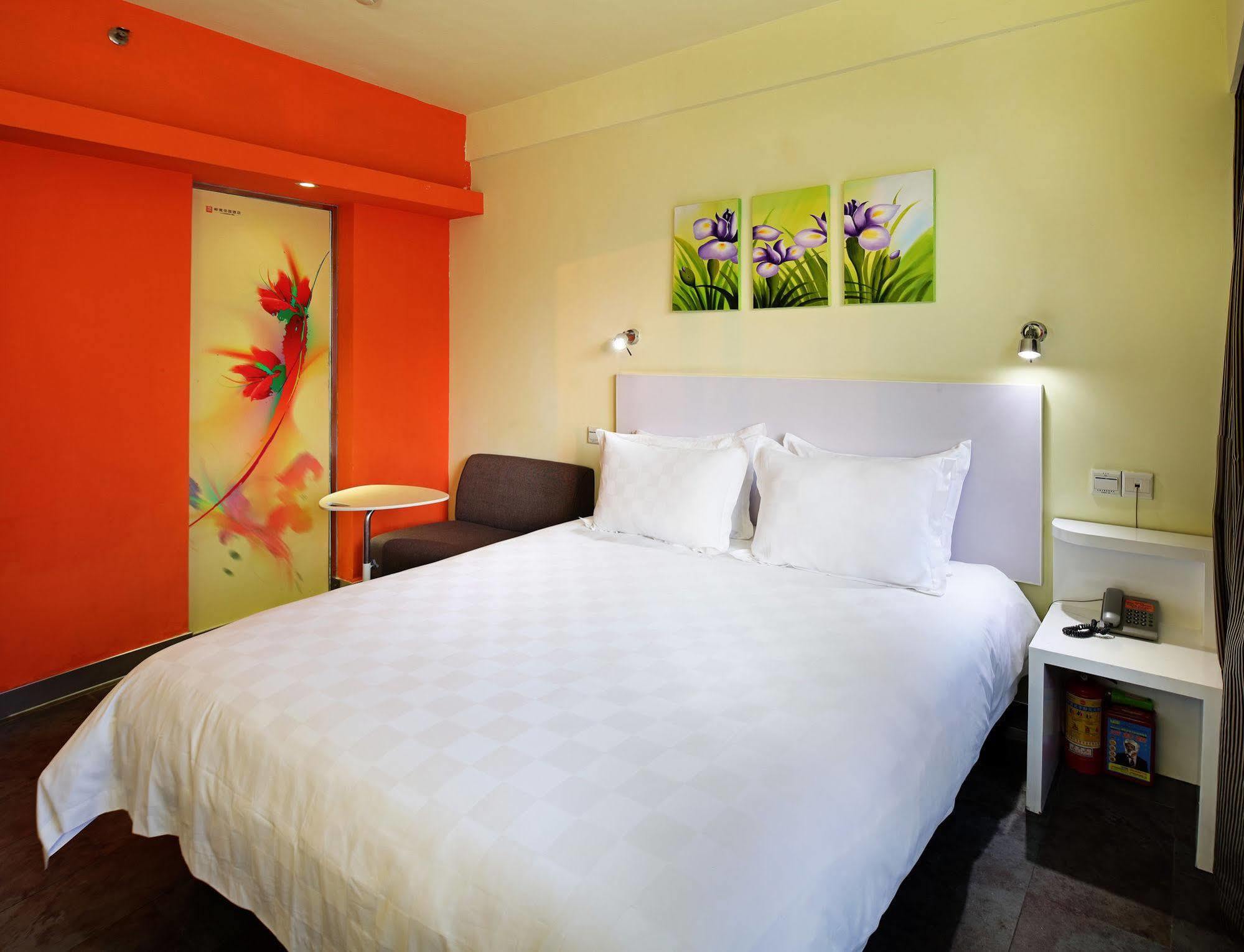 Yanjiang East Garden Inn Guangzhou Exterior photo