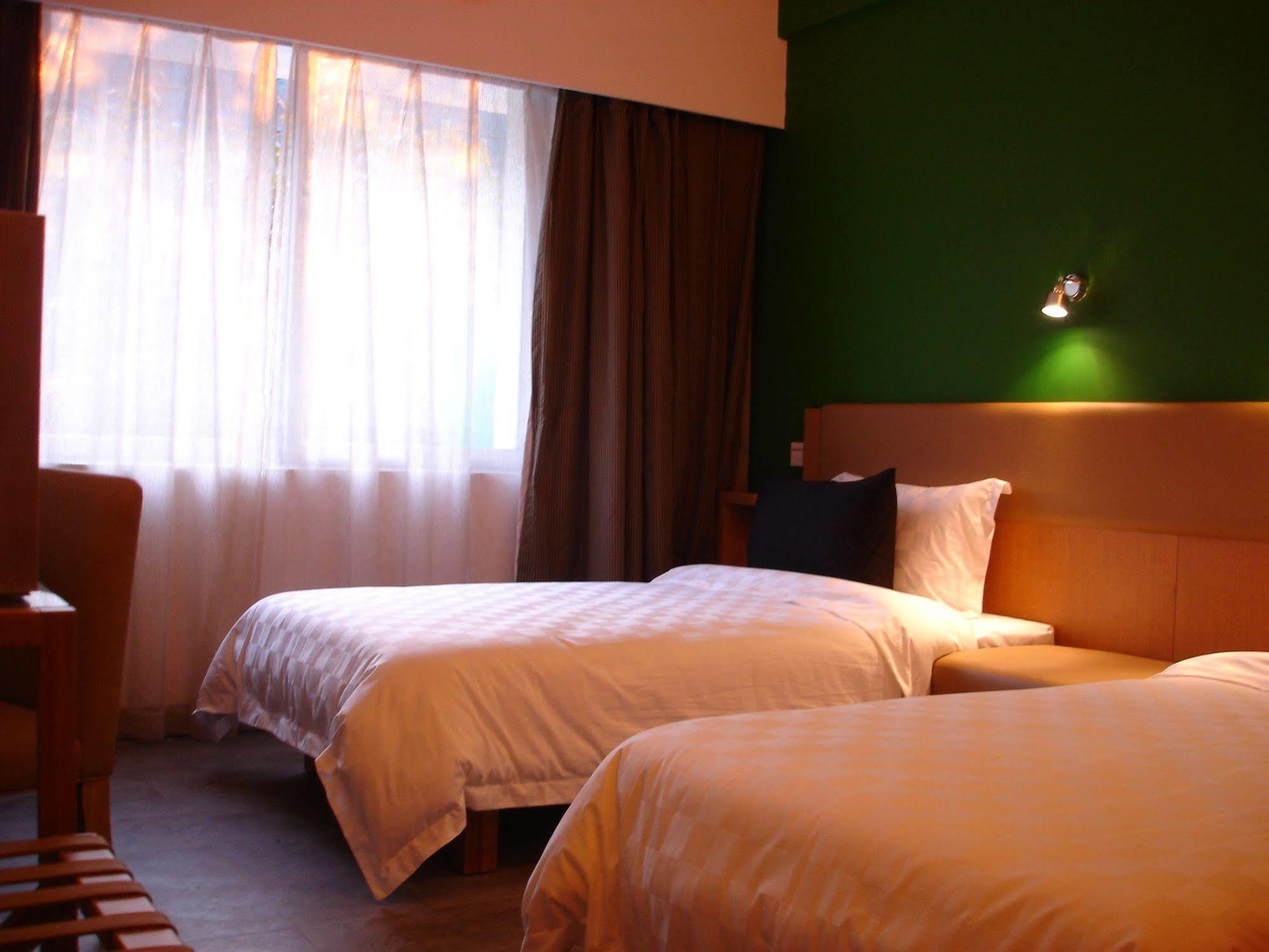 Yanjiang East Garden Inn Guangzhou Exterior photo