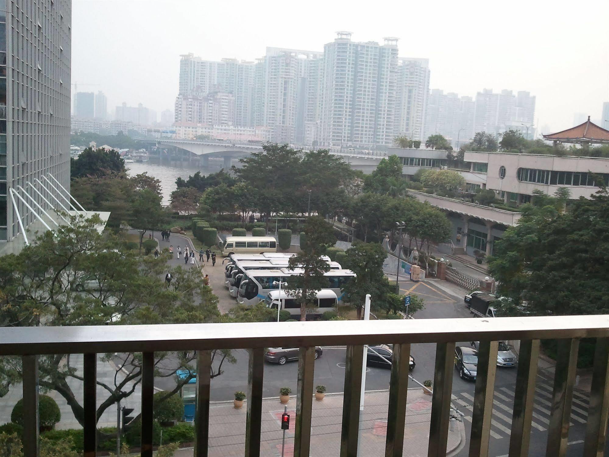 Yanjiang East Garden Inn Guangzhou Exterior photo